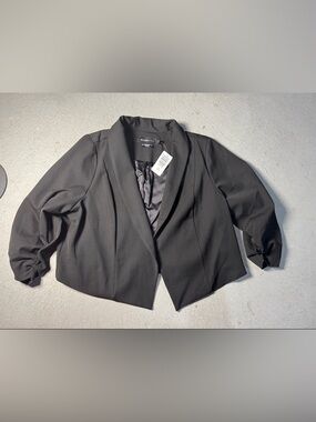 Torrid Black Cropped Blazer Jacket new with tags 1X